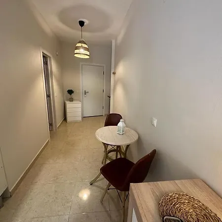 Bohemian Irugarhouse Apartment *