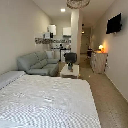 Bohemian Irugarhouse Apartment *